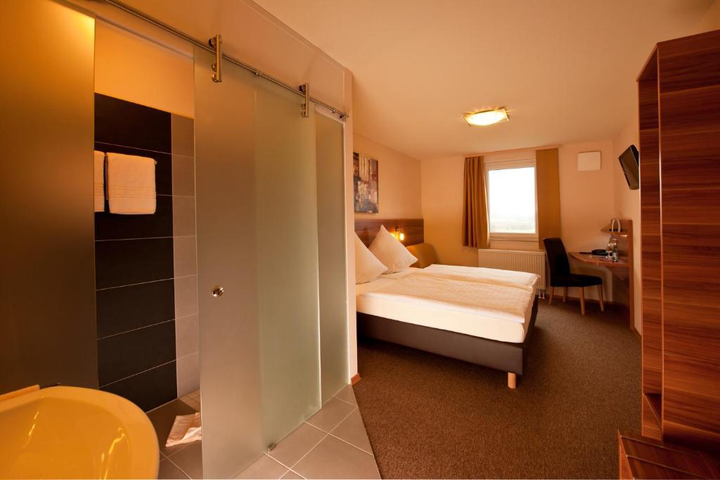 Astay Hotel Greding Exterior photo